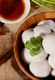 汕尾家鄉(xiāng)特產(chǎn)手工馬鮫魚丸