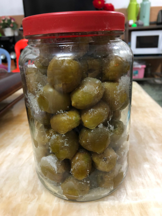 汕尾當季特色產(chǎn)品青梅白糖腌脆梅大瓶裝
